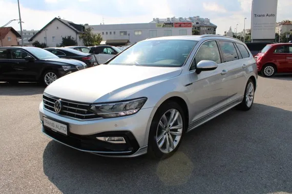 Volkswagen Passat Variant 2.0 TDi DSG 4Motion R-Line *PANORA Image 1