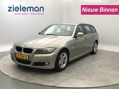 BMW 318 Touring 318i Luxury Line Navi